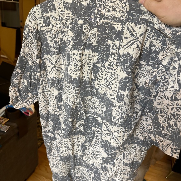 Vintage 80’s Beach Club Short-Sleeved Button-Up Shirt - Picture 3 of 3